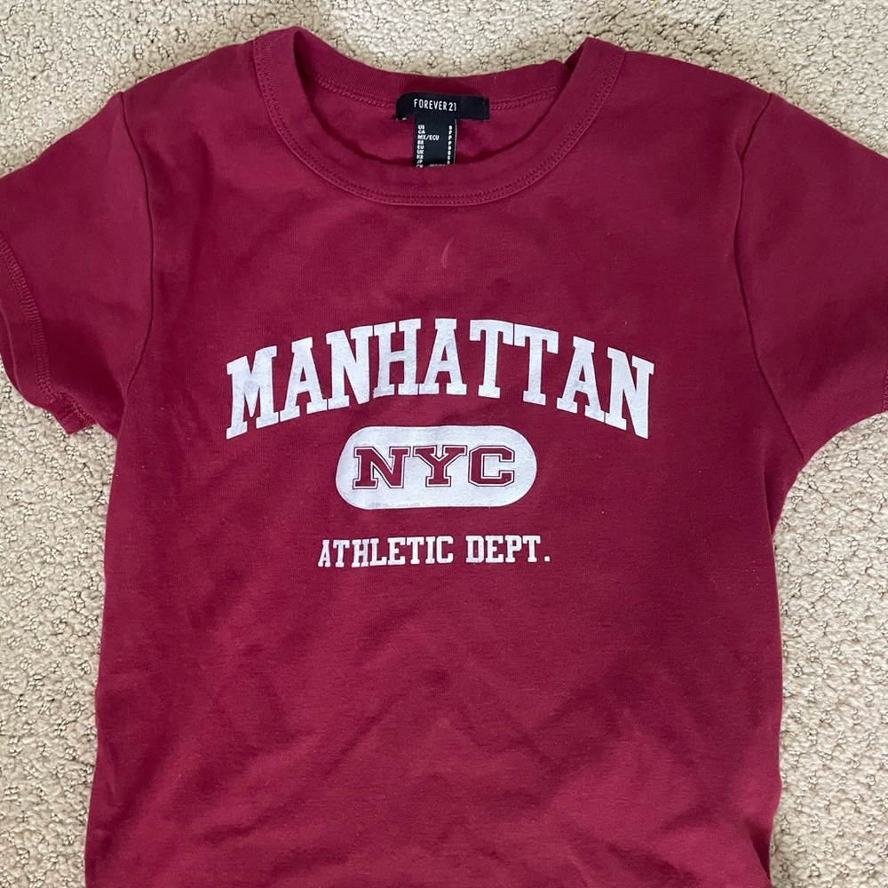 Forever 21 Red Short Sleeve Graphic Tee Manhattan Design Size M